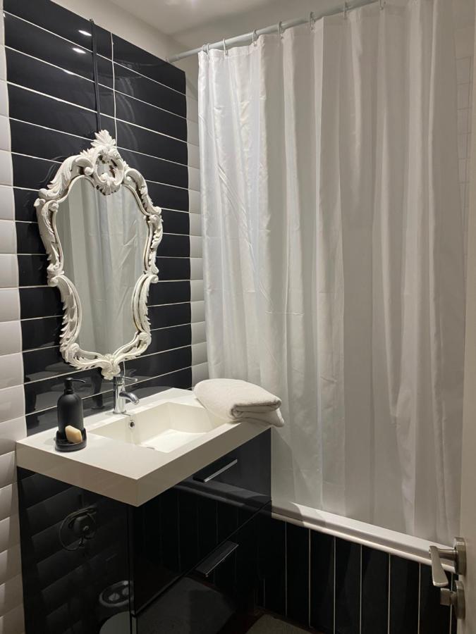 Le Patio Pere Pigne Guestroom แปร์ปินญอง ภายนอก รูปภาพ