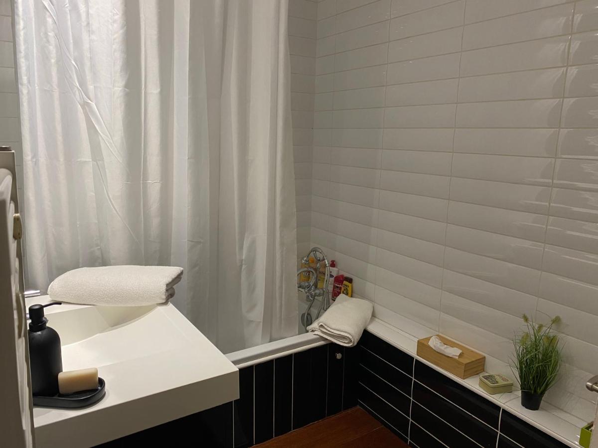 Le Patio Pere Pigne Guestroom แปร์ปินญอง ภายนอก รูปภาพ