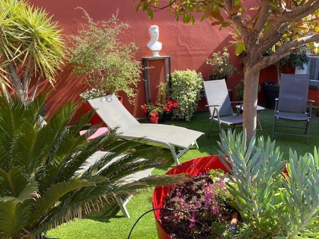 Le Patio Pere Pigne Guestroom แปร์ปินญอง ภายนอก รูปภาพ